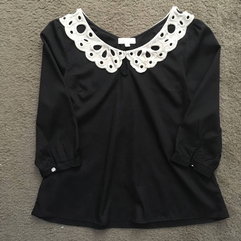Black top, size Small